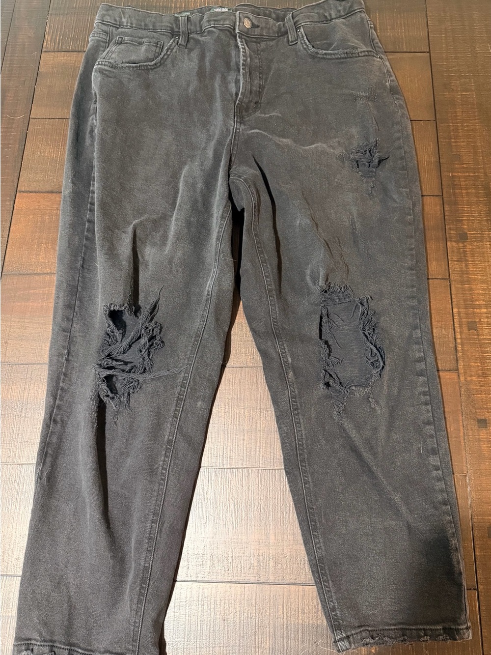 wild fable women’s Washed Black Distressed Straight Jeans